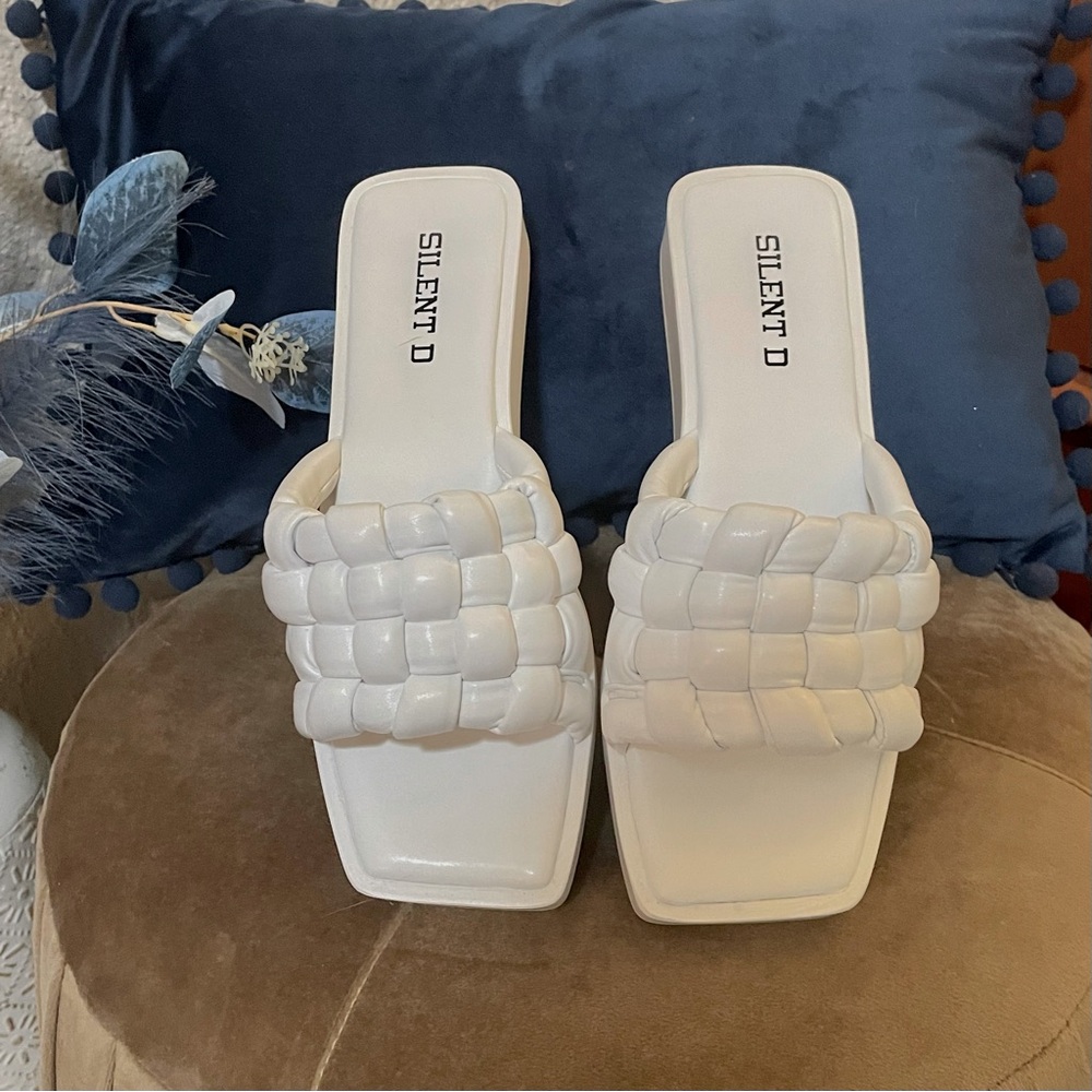 SILENT D small wedge slide white Size10